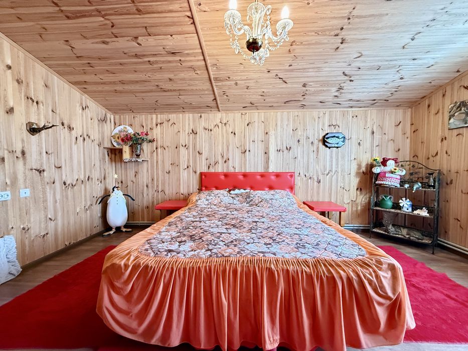Продам будинок з ремонтом в с.Гостролучча!165кв.м,47 соток,газ, 4 кімн