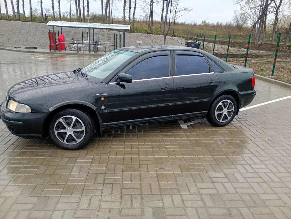 Продам Ауді А4 б5, 1.8 АТ, ГБО-4.