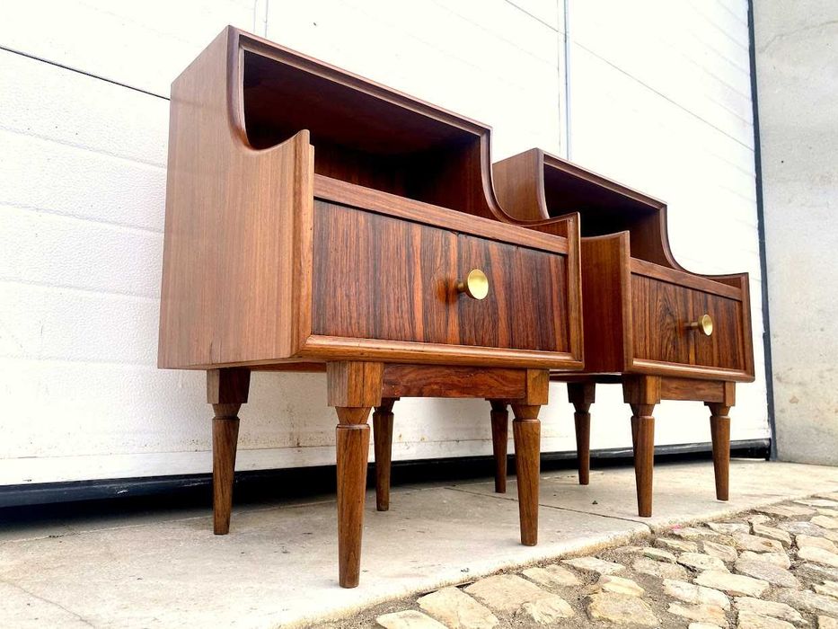 Mesa olaio vintage + 44comp x 36prof x 61,5alt.