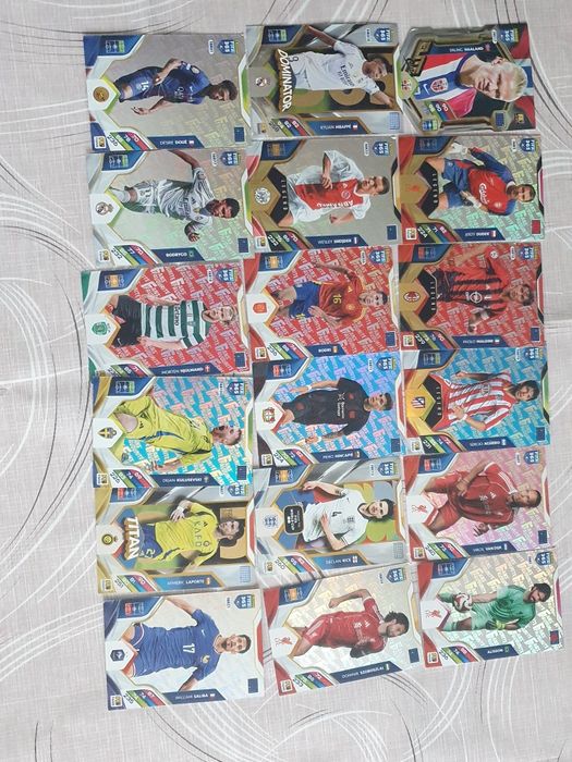 Karty panini fifa 365 xl adrenalyn