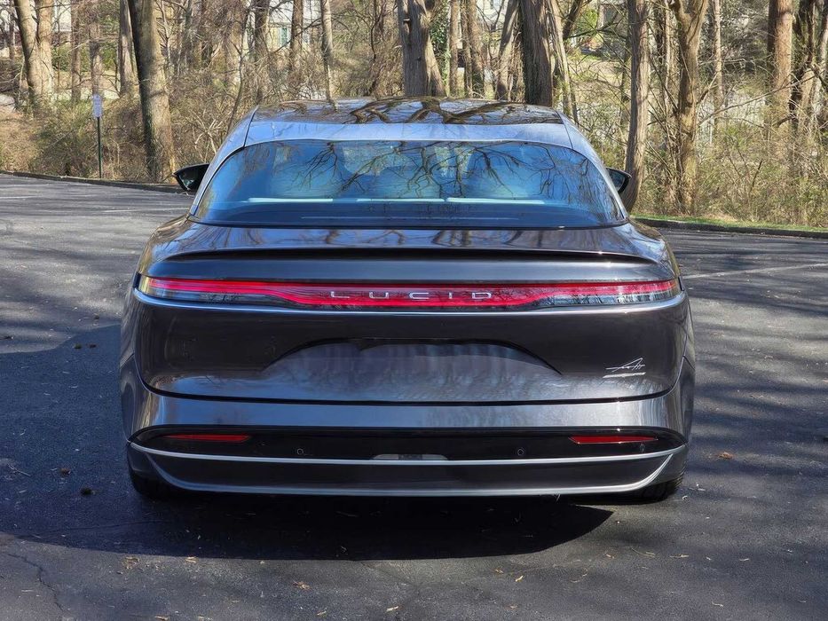 Lucid Air Grand Touring      2022