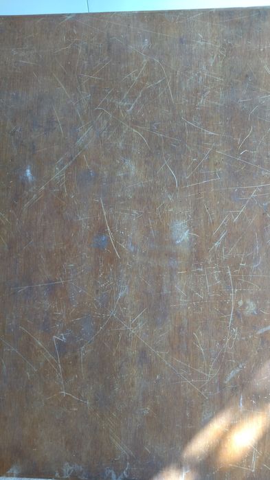 Mesa extensível de madeira