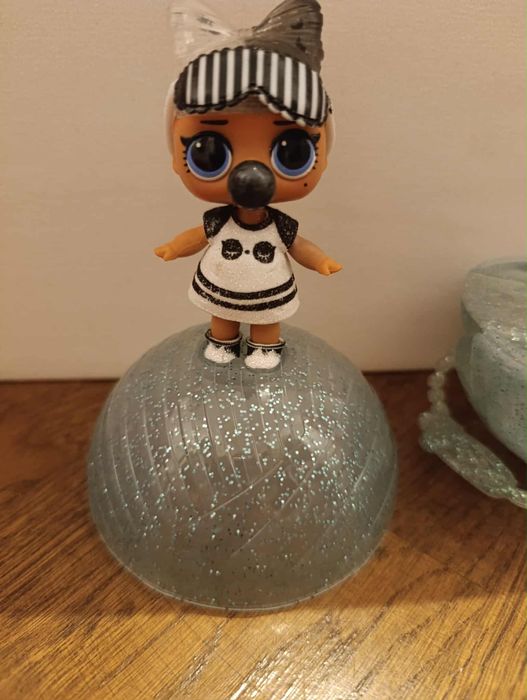 Laleczka LOL.             .