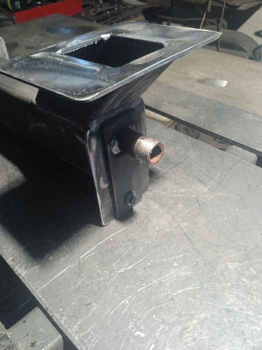 Palnik na olej wzmocniony