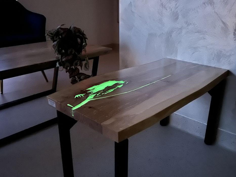 Stolik kawowy lite drewno jesion, dąb LOFTOWE, żywica dowolny kolor.