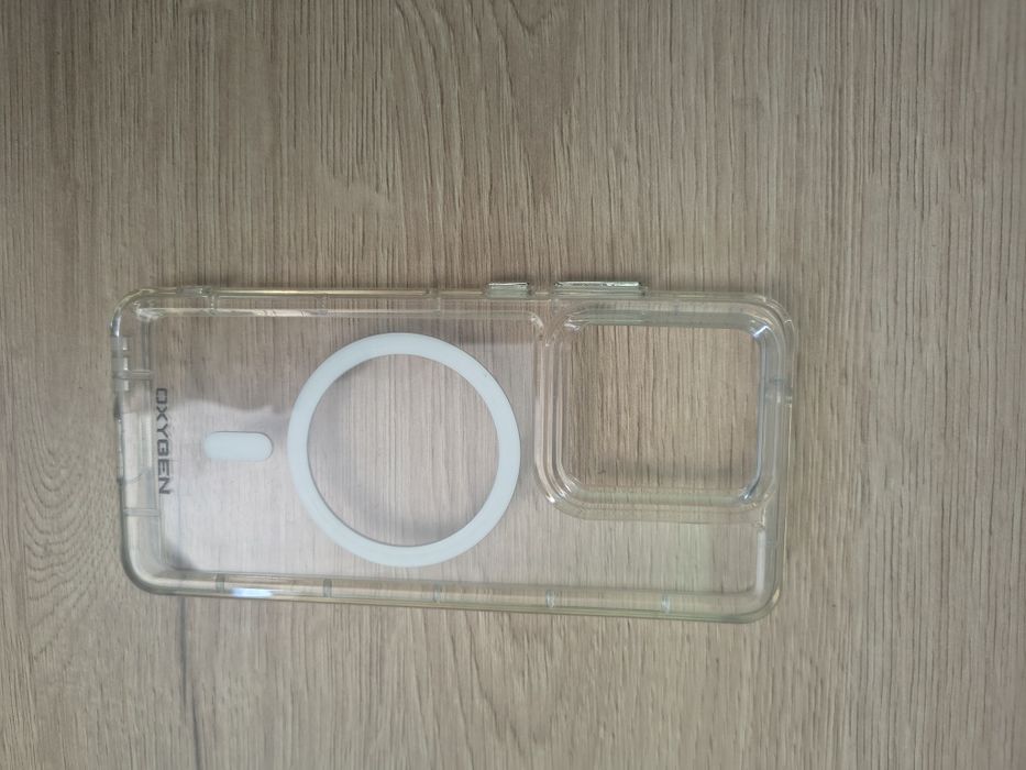 Etui oryginał oxygen plecki smartfon telefon Motorola 50 przezroczyste