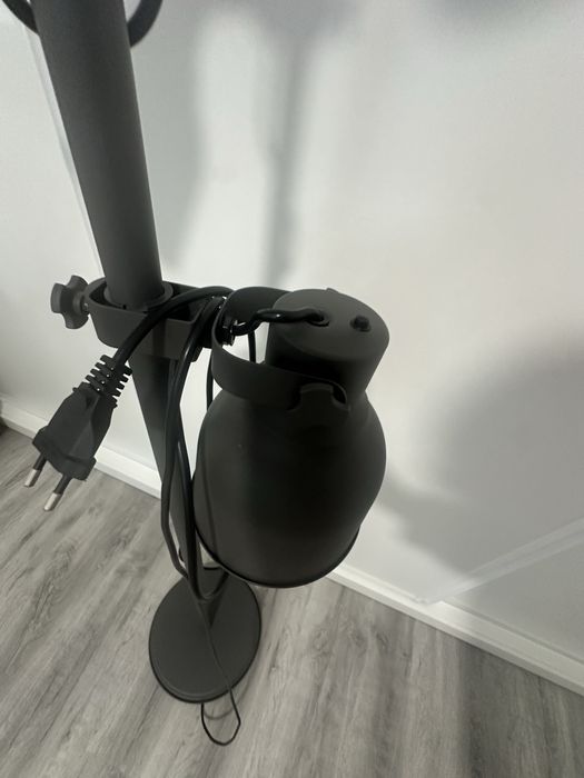 Candeeiro de pé da loja ikea