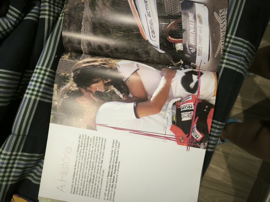 Livro dos morangos com açúcar