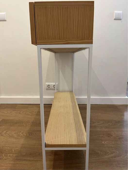 Armário em madeira clara da Kenay