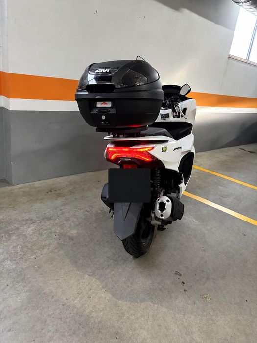 Honda PCX 125 — 2021 — 15.000km