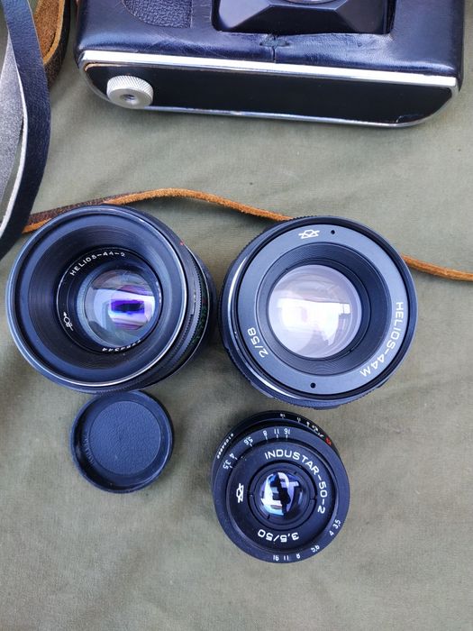 Фотоапарат Зенит Е объективы Гелиос -44-2 и Helios-44М