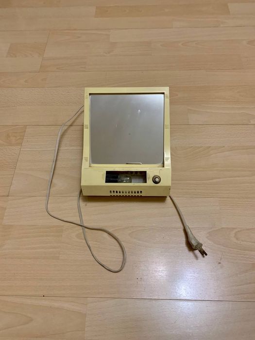 Дзеркало з підсвічуванням