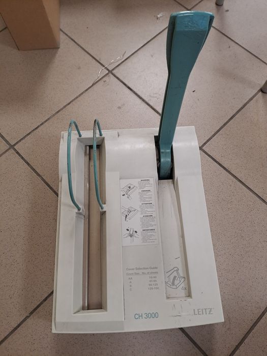 Bindownica kanałowa LEITZ CH 3000 do oprawiania prac dyplomowych