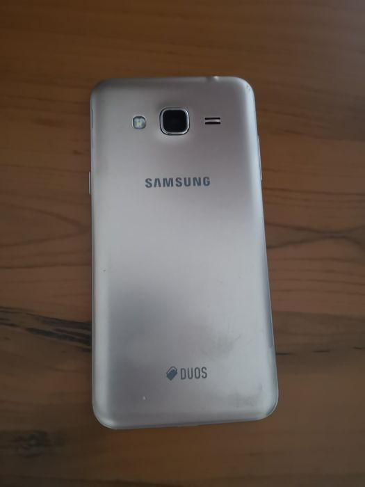 Samsung j3.      .