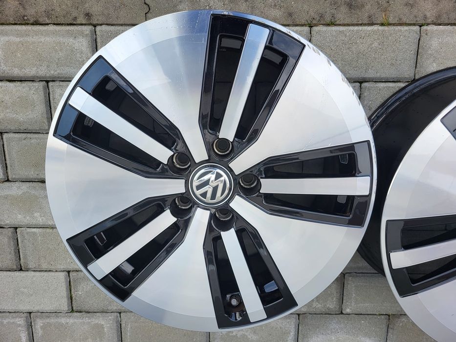 Felgi 7Jx17 5x112 VW Passat B7 B8 Scirocco Troc Tiguan Golf Skoda Audi