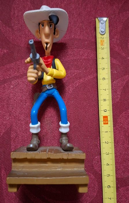 Figuras de Lucky Luke e Rantanplan. Plastoy