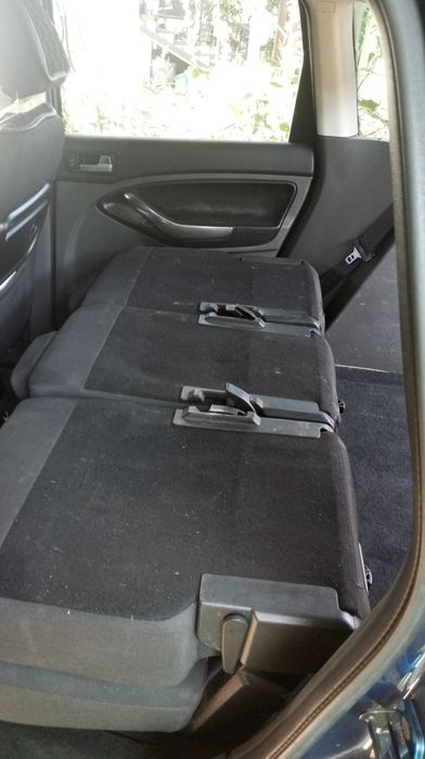 Автомобиль Ford c-max 2009