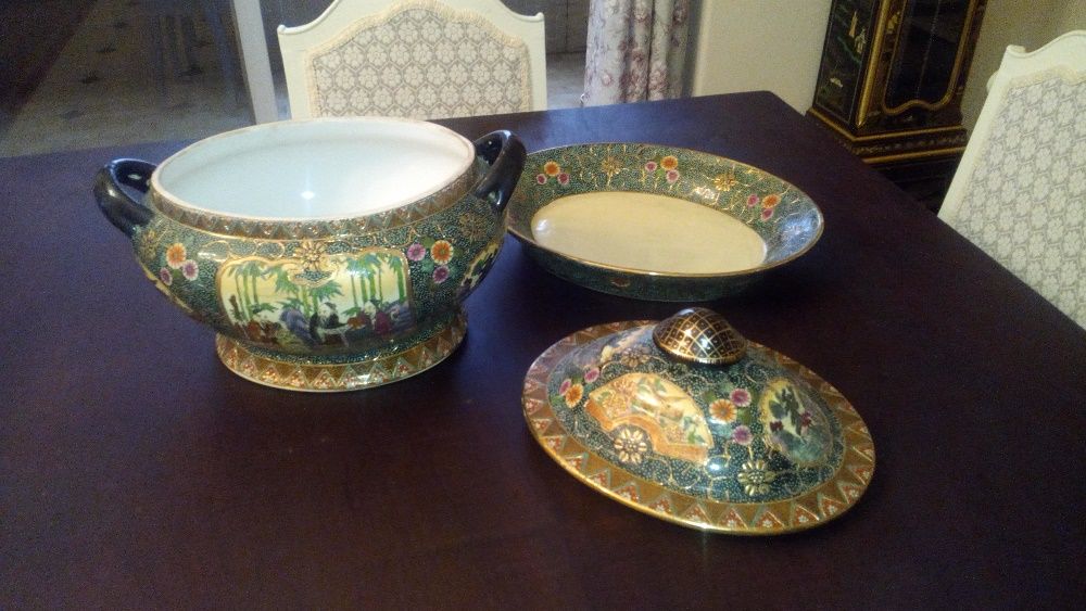 Vendo conjunto de terrina e travessa chinesas