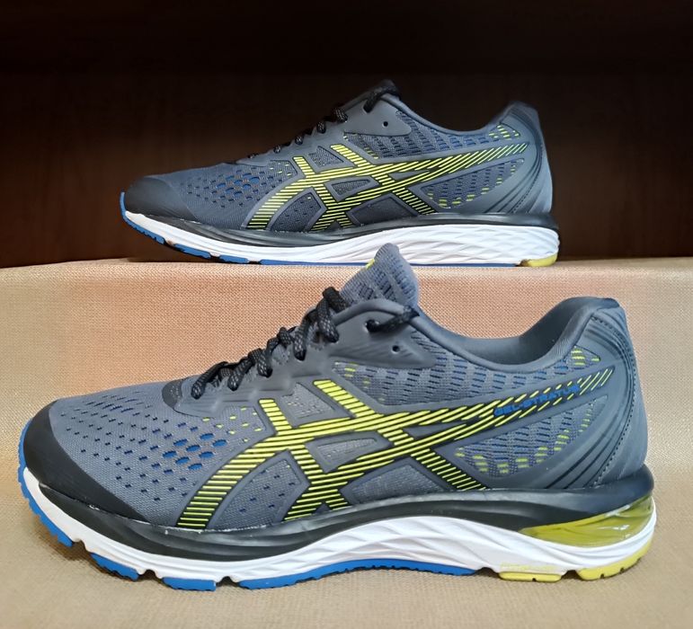 Asics Gel Stratus 43,5/27,5 см