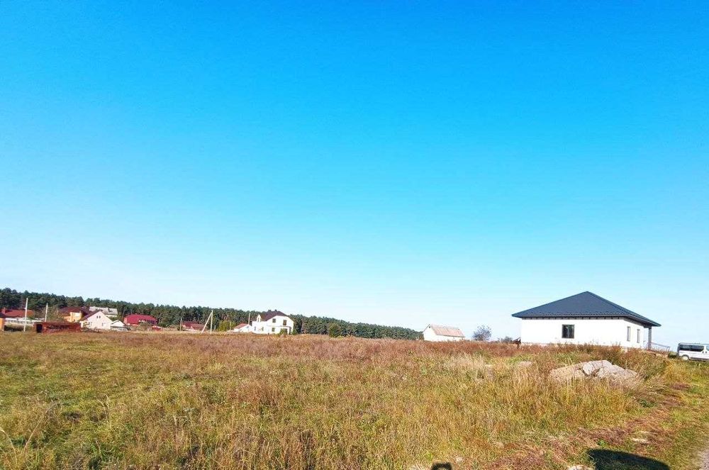 Продаж земельної ділянки в с.Кустин