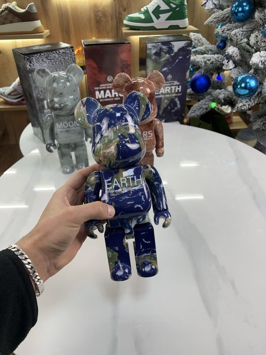 Фігурка Bearbrick Mars 400%