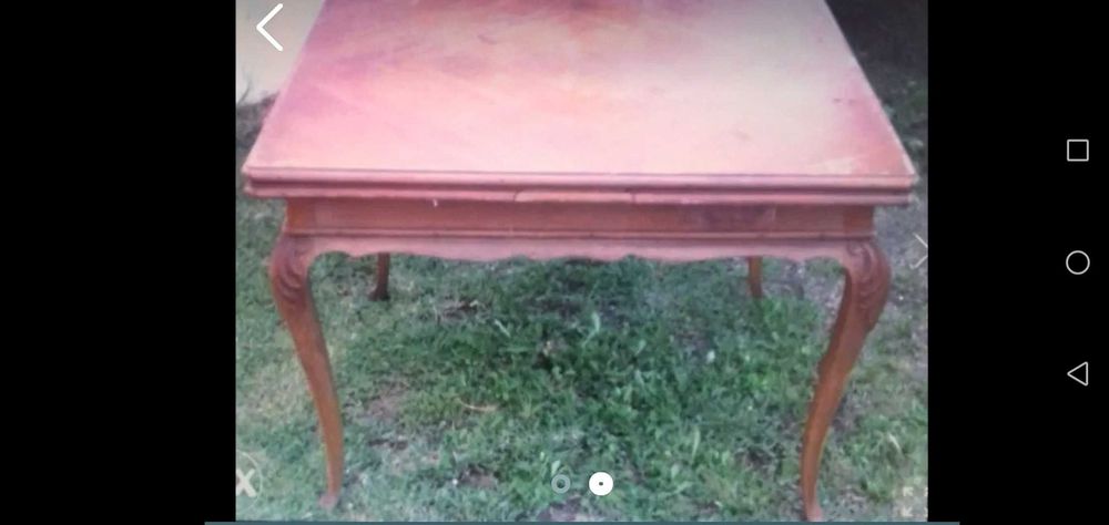 Mesa extencivel antiga