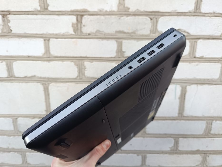 для Stalker 2, Ігровий ноутбук DELL (i7 7820HQ/32/512+1000/P3000 6GB)