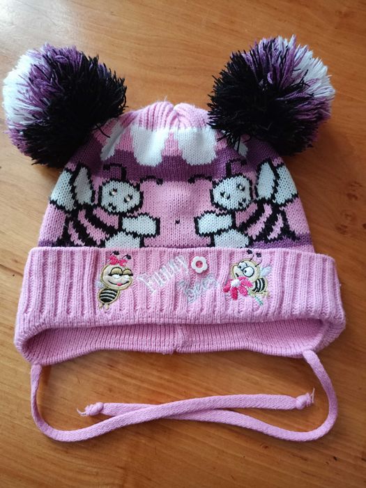 Дитяча рожева шапочка з бджілками для дівчинки, на зав"язках