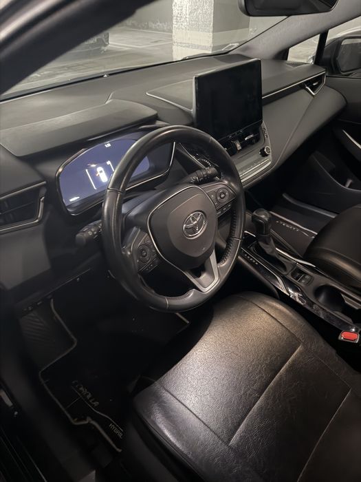 Toyota corolla hybrid