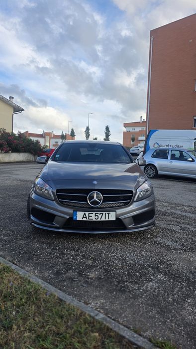 Mercedes-Benz A180 AMG Line | 2016 | Automático