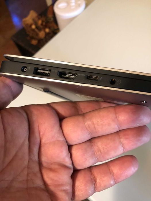 Portatil Dell Precision 5520/ i7-7820HQ Turbo 3,9 Ghz