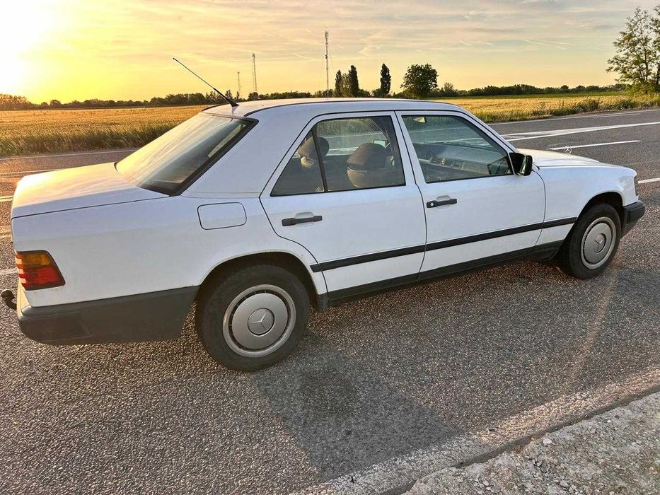 Mercedes-Benz W124 1984р 2.0 disel