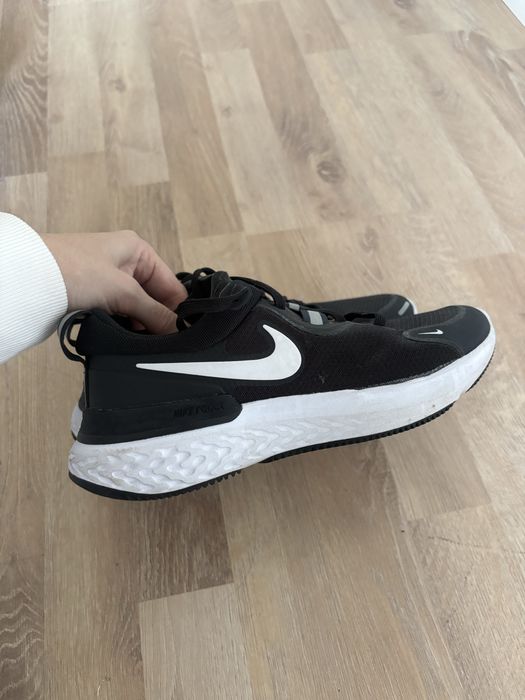 Ténis Nike pretos 36,5