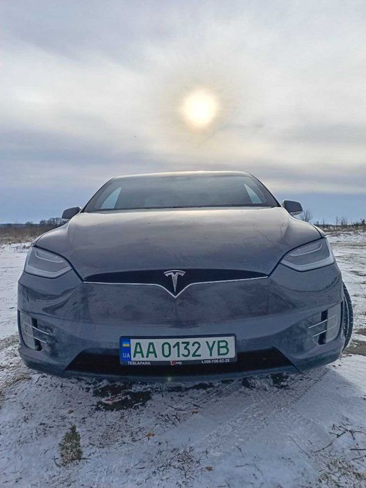 Продаю Tesla Model X 2016 року
