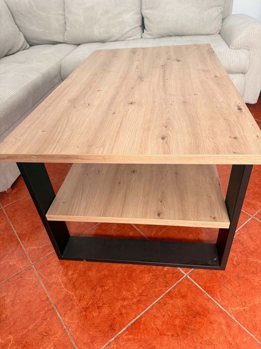 Ława 110.5 x 65.5
Wymiary: 110,5 cm na 65,5 cmŁawa
Wymiary: 110,5 cm na 65,5 cm