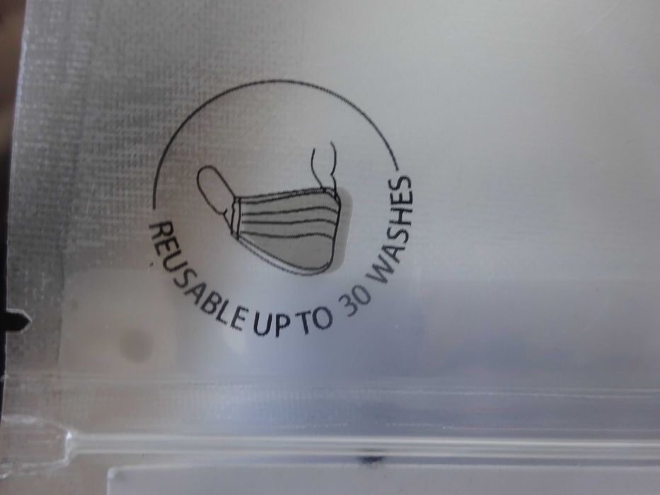 nowa Maseczka materiałowa sklep CCC 18,5 x 9 cm granatowa róże pepitka