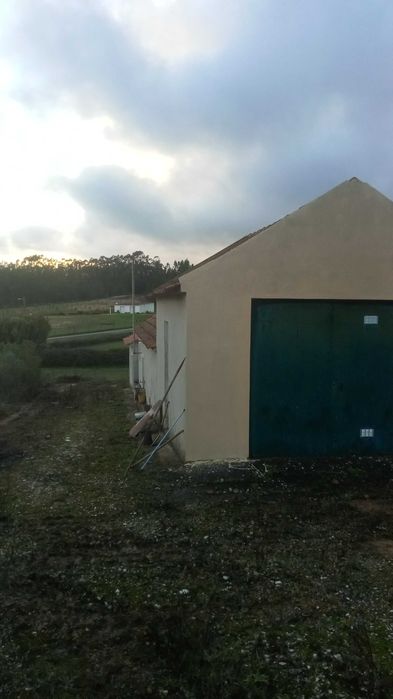 Quinta com casa e terreno