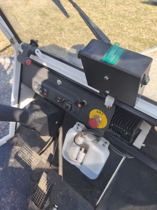 Melex sprzedany sprzedany