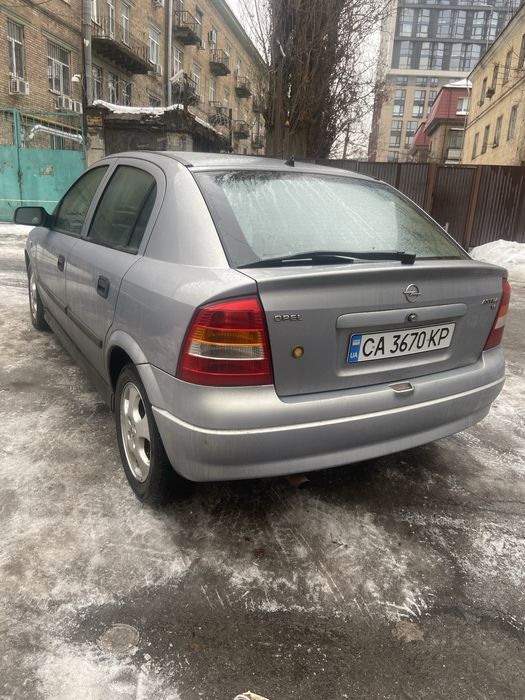 Продам астру в гарному стані