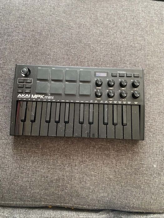 Akai mpk mini bdb stan