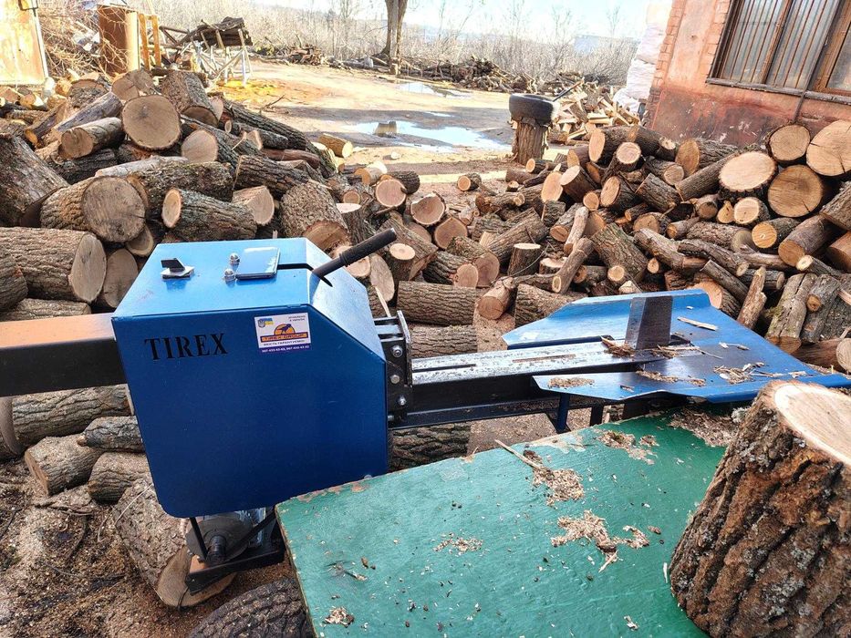 НЕДОРОГО Продам Дрова твёрдые с ДОСТАВКОЙ / Акация ДУБ Ясень Берест