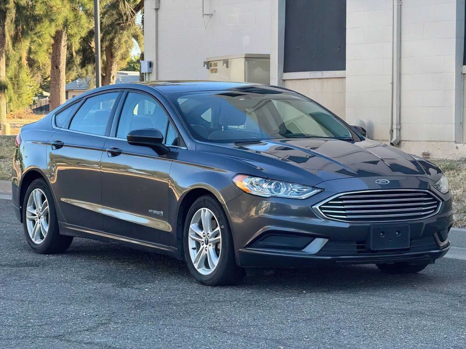 Ford Fusion Hybrid S