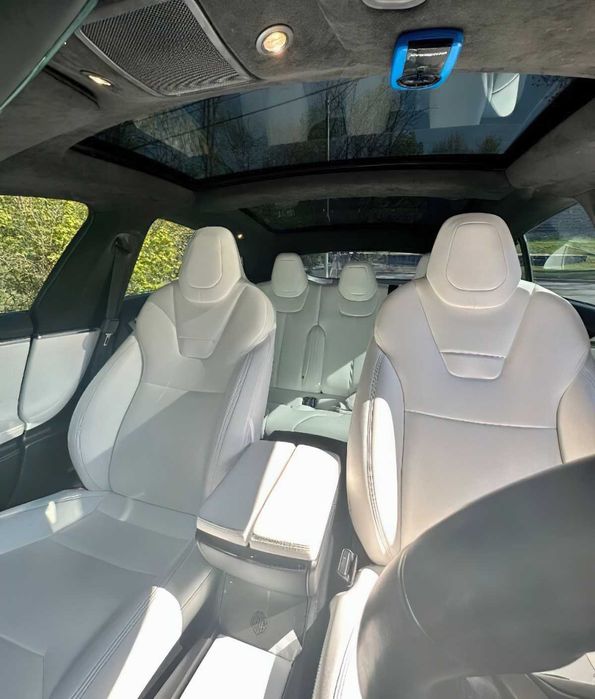 Tesla Model S P100D      2017