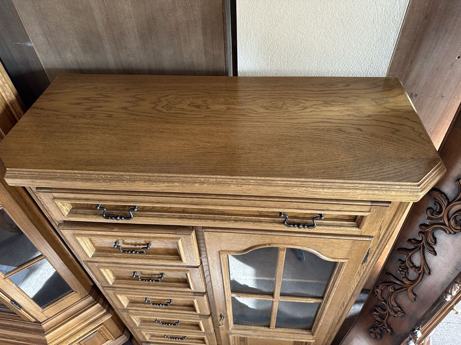 Dębowa komoda z szufladami