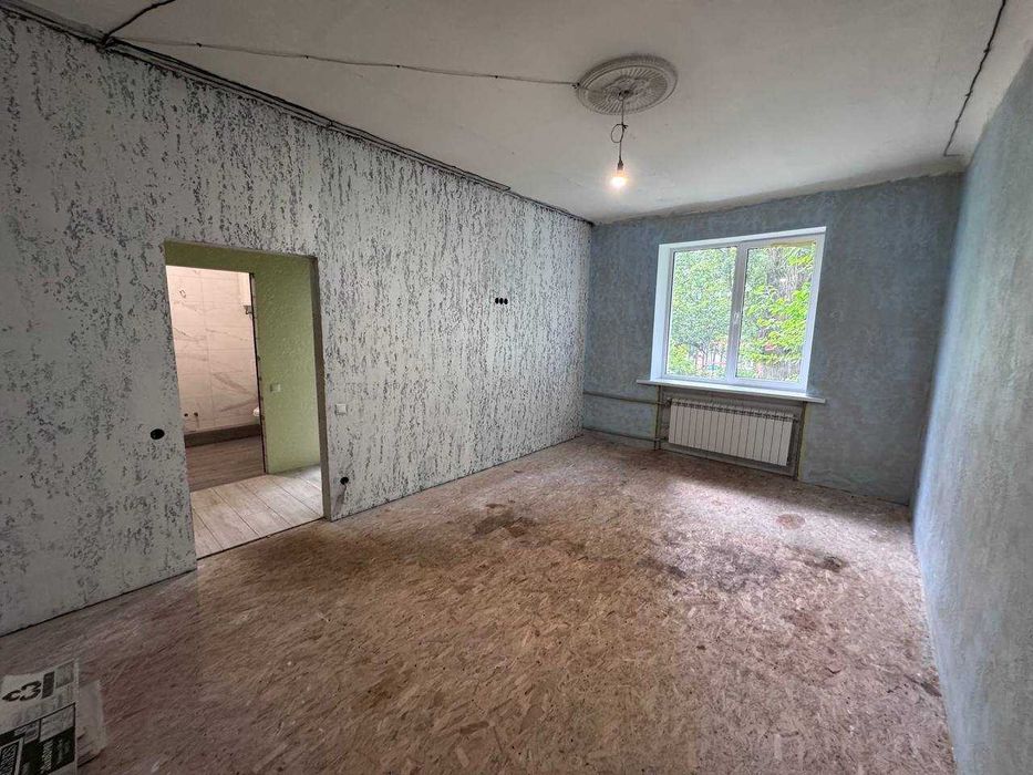 Продаж 1-к квартири, вул. Велика Китаївська, 108, метро Деміївська