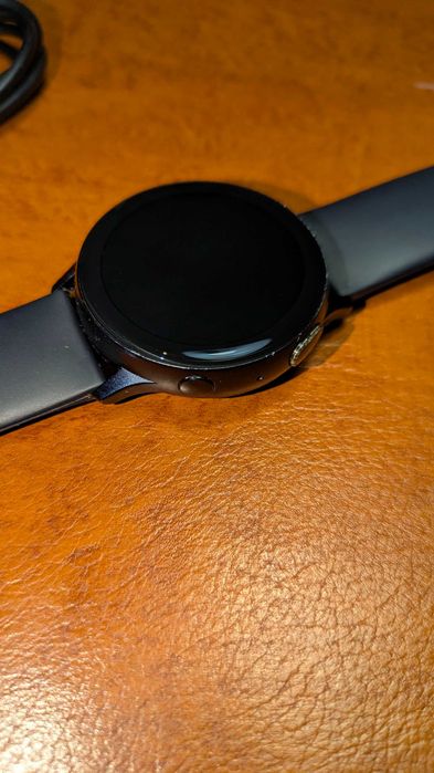 Смарт-годинник Samsung Galaxy Watch Active 2 - б/у