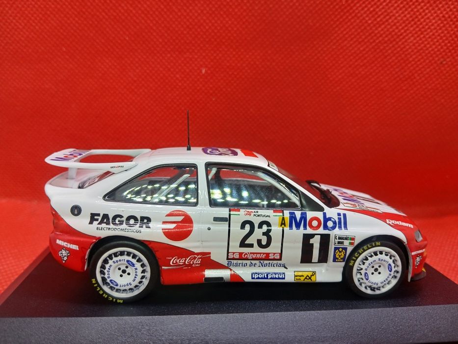 Miniatura 1/43 Ford Escort Cosworth Jose Miguel Rally  de Portugal  1994