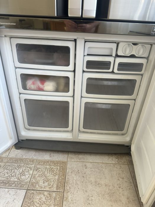 Холодильник Sharp