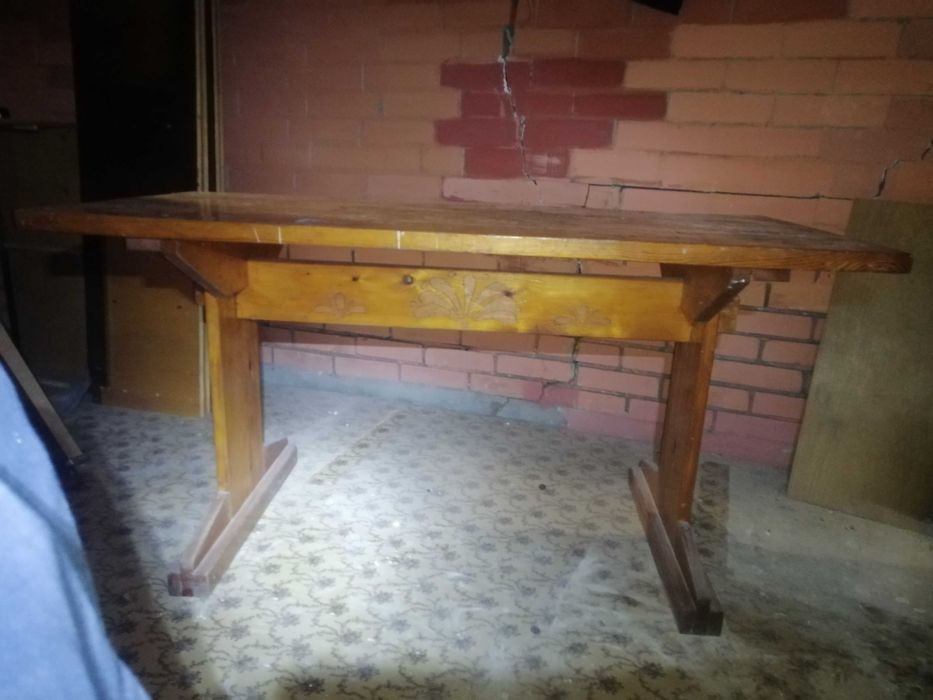 Продам срочно стіл з дерева, 140см × 70