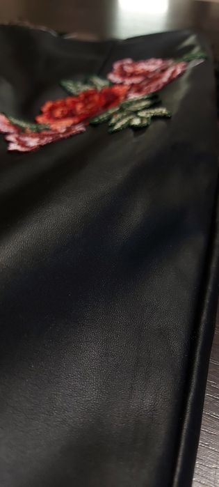 Спідничка з екошкіри